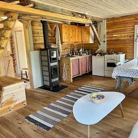Husky Farm Cabin At Offtrack Experience * Øverbygd
