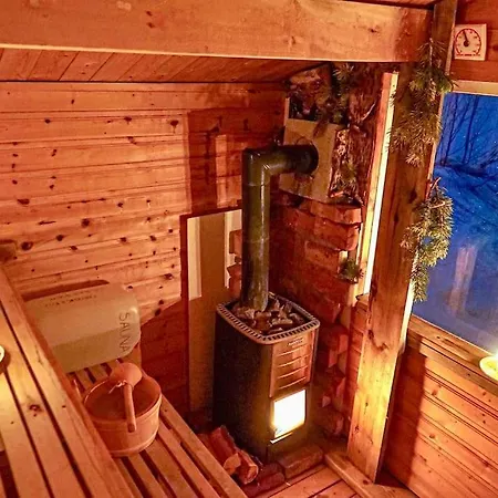 Alpesi faház Husky Farm Cabin At Offtrack Experience